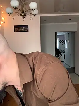 AssHunter4k online show from November 18, 9:24 am