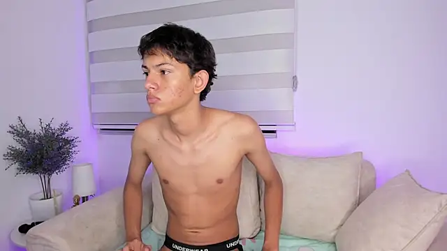 arito   online show from February 7, 9:09 pm