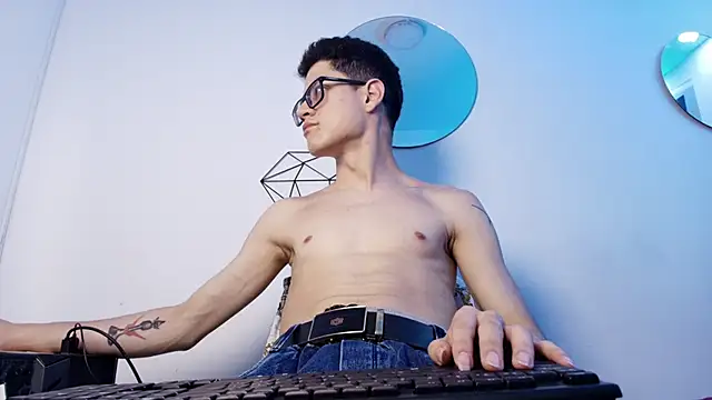 wolfandsky online show from September 20, 12:27 pm