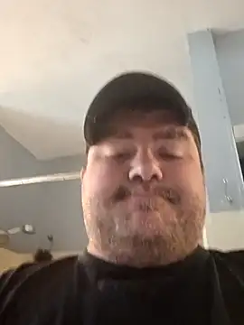 Rcraigue4 online show from October 26, 7:27 pm