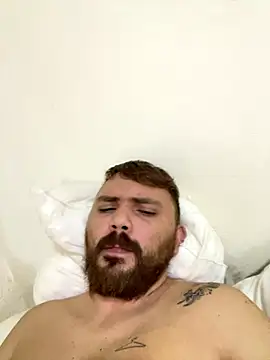 Snapshot of ruivinho66 chatting on October 22, 2:21 pm ruivinho66 online show from October 22, 2:21 pm