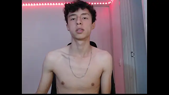 Juanmres online show from October 31, 11:08 pm