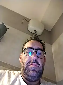 Snapshot of Hardasanut chatting on October 17, 4:16 am Hardasanut online show from October 17, 4:16 am