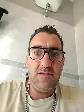 Snapshot of Hardasanut chatting on October 6, 10:31 am Hardasanut online show from October 6, 10:31 am