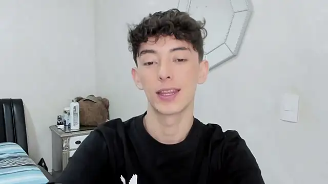 miketwink online show from March 7, 12:30 am