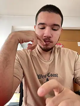 Drag Queen online show from February 12, 8:59 am