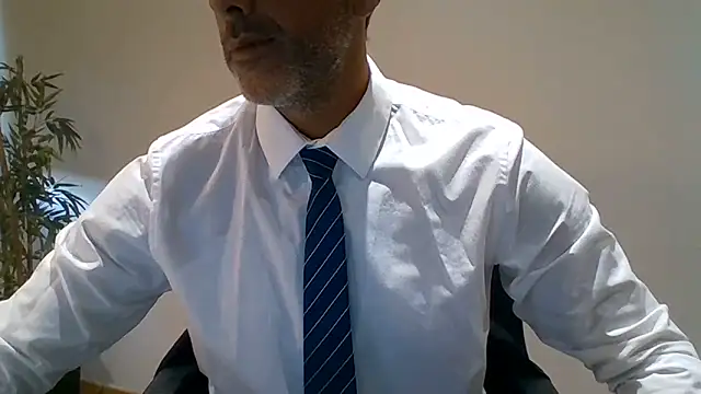 66MA69 online show from June 5, 5:45 am