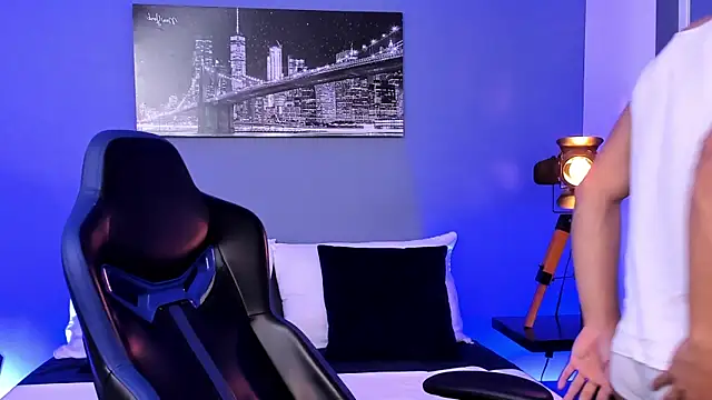 Max Conor1 online show from September 11, 3:33 pm