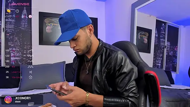 Max Conor1 online show from February 6, 11:32 am