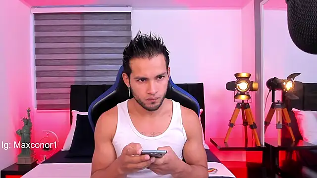 Max Conor1 online show from March 7, 11:18 am