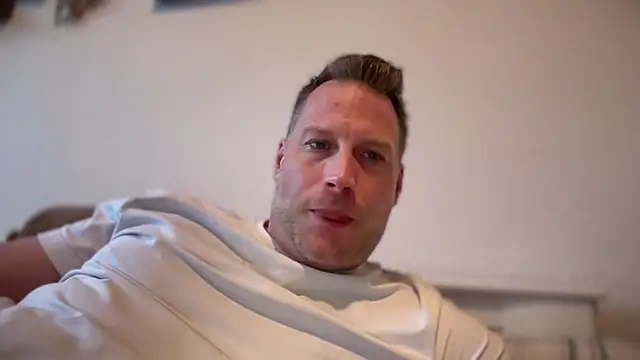 Christian87xxx online show from April 14, 5:12 pm