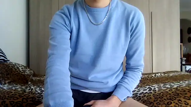 Snapshot of tommyboyteen chatting on February 23, 10:12 am tommyboyteen online show from February 23, 10:12 am