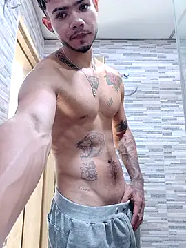 Niick01  online show from March 28, 5:35 pm