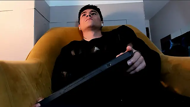 roan birkin online show from February 24, 9:26 pm