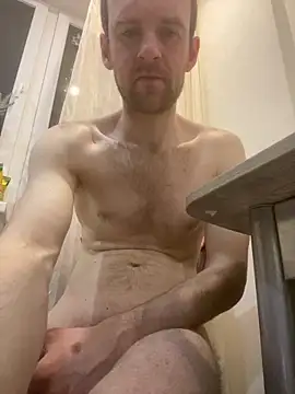 LynnAhNight online show from March 3, 3:36 am