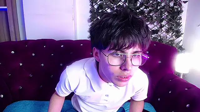 PepperTwink online show from February 10, 1:22 pm