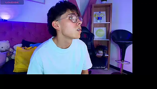 PepperTwink online show from September 25, 4:17 pm