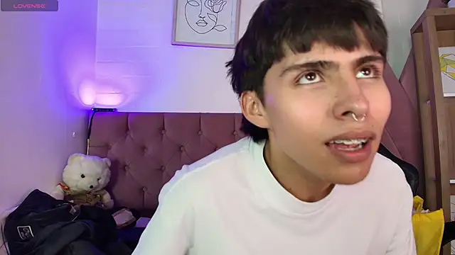 PepperTwink online show from November 6, 6:55 pm