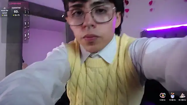 PepperTwink online show from September 18, 4:53 pm