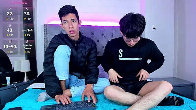 PepperTwink online show from February 6, 1:43 pm