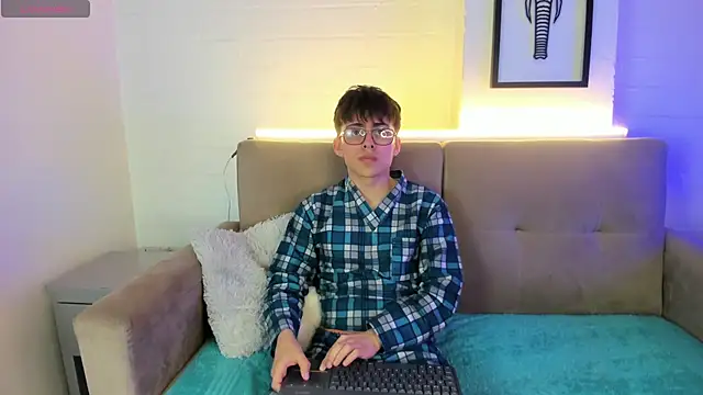 PepperTwink online show from February 26, 12:58 pm