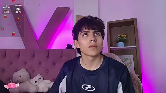 PepperTwink online show from April 16, 8:20 pm