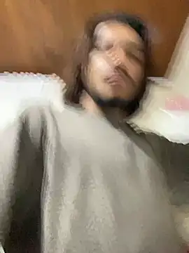 Mineirinho043 online show from April 17, 10:45 pm