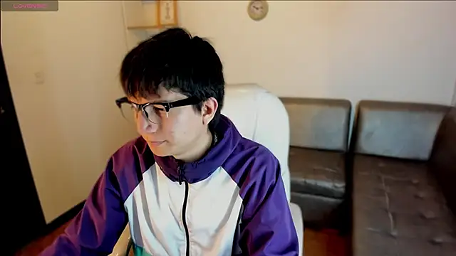 Golden-Boyy online show from October 15, 4:42 am