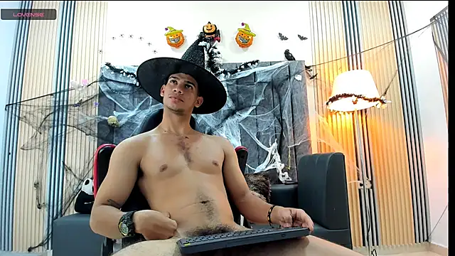 ANDRES STUD online show from October 28, 4:48 am