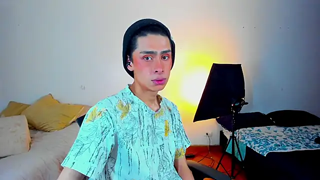 Snapshot of steve__gray chatting on March 12, 6:55 pm steve gray online show from March 12, 6:55 pm