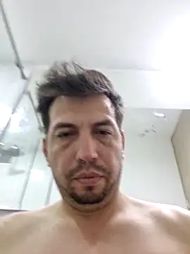 reyarturs13 online show from March 5, 4:02 pm