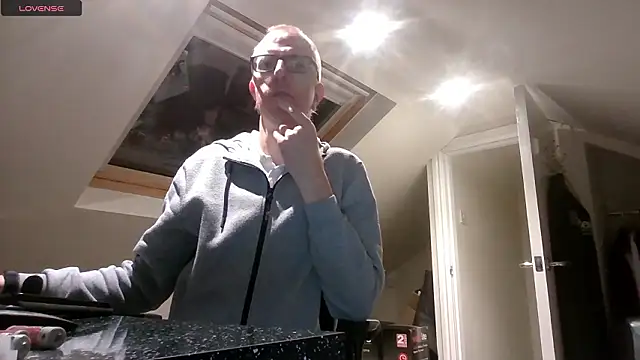 AdmiredThirty online show from January 17, 10:55 pm