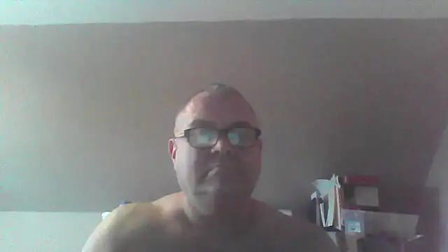 mkestr69 online show from December 15, 9:34 pm