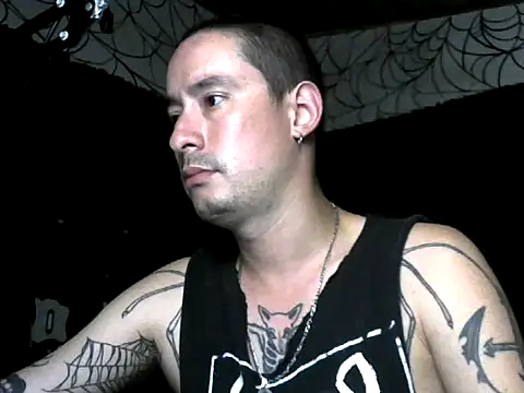 vampireathome online show from December 5, 6:20 am