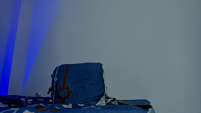 hugosan12 online show from November 14, 10:22 pm