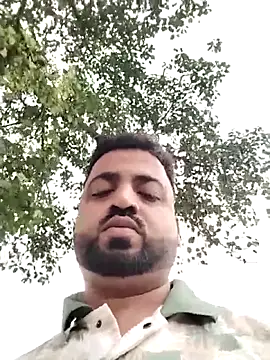 Snapshot of Vij717 chatting on October 24, 1:29 am Vij717 online show from October 24, 1:29 am