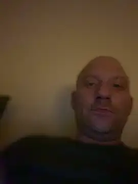 Snapshot of Krzysiekg123 chatting on February 21, 7:32 pm Krzysiekg123 online show from February 21, 7:32 pm