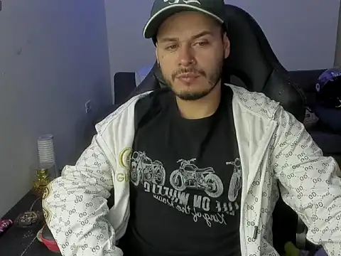 ragnar lothbrok777 online show from April 21, 6:08 am