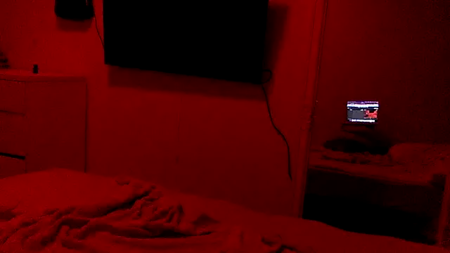 Bleueyez007 online show from October 7, 8:13 pm