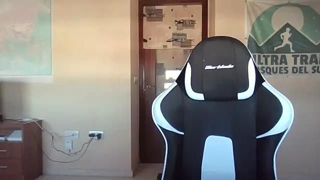 llopaco online show from November 22, 1:22 pm