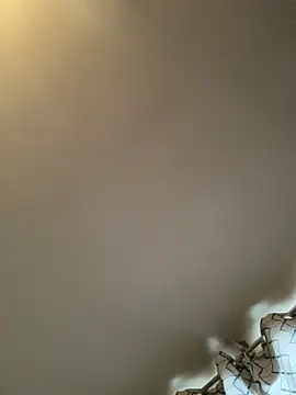 guccititi online show from December 3, 1:39 pm