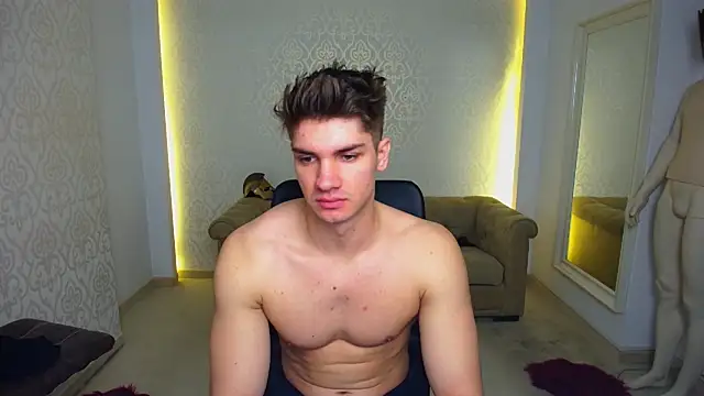 MaxKaiden online show from January 19, 6:37 am