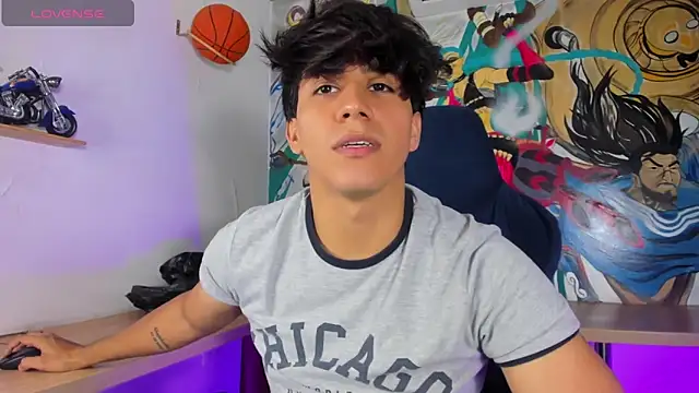 Allex Cano online show from March 24, 8:24 pm