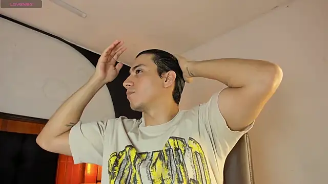 Allex Cano online show from March 1, 8:52 pm