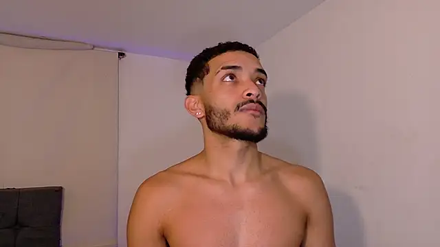 eross chipre  online show from March 3, 3:03 am