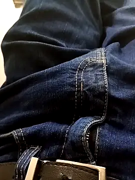 magrinhogostoso696 online show from October 18, 7:41 pm