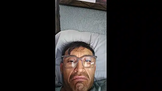 Mrpito7878 online show from March 8, 9:40 pm