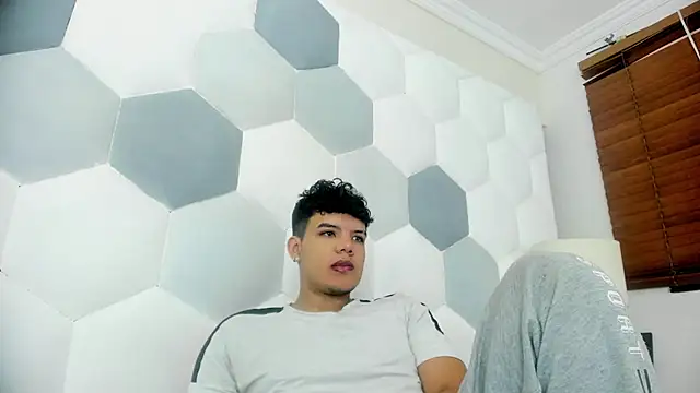 Axel Forte online show from April 11, 1:14 pm