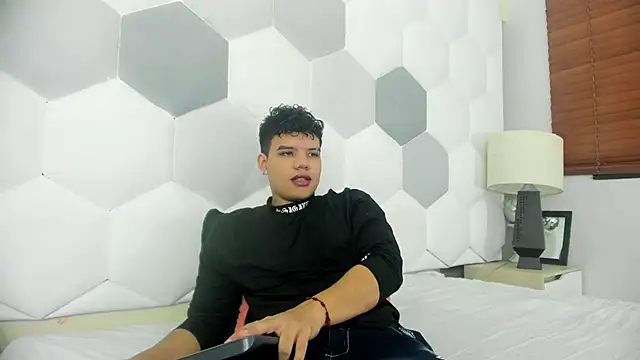 Axel Forte online show from April 15, 1:33 pm