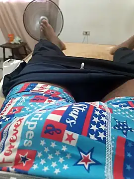 Snapshot of douglassilvadls chatting on March 20, 4:53 pm douglassilvadls online show from March 20, 4:53 pm